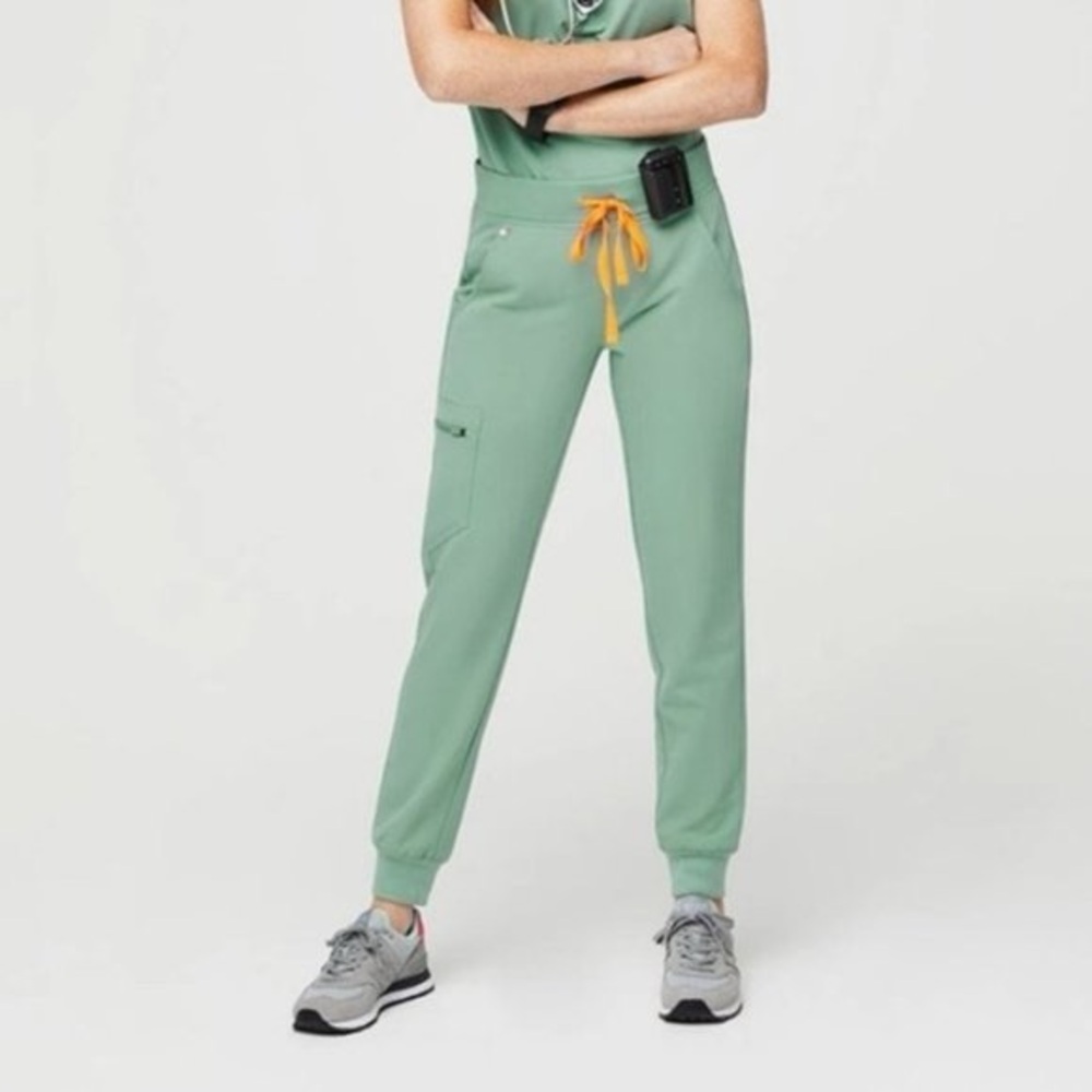 Figs Zamora joggers jade green medium petite